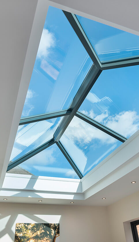 Black lantern roof interior view