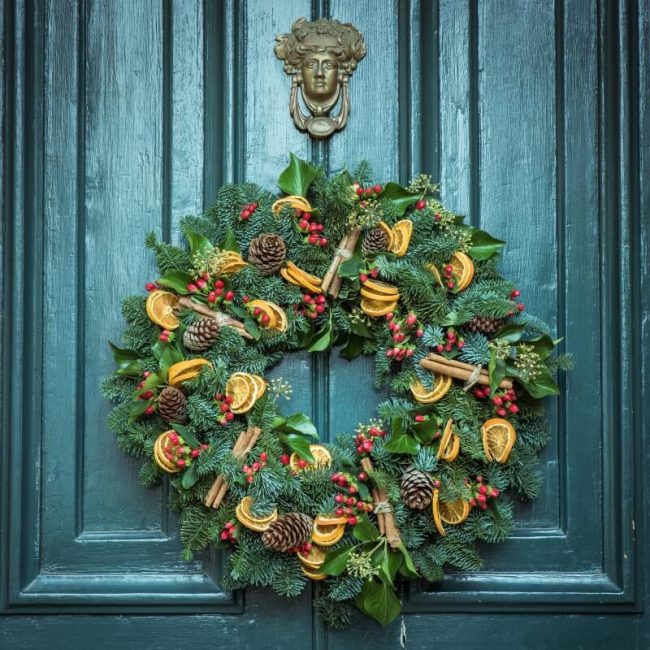 Our top 3 winter themed door decoration ideas